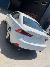 2014 لكزس اي اس