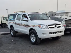2007 Toyota Hilux in dubai