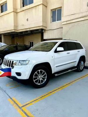 2013 Jeep Grand Cherokee in dubai