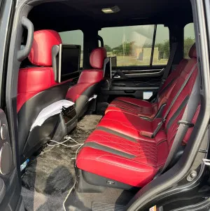2019 Lexus LX 570