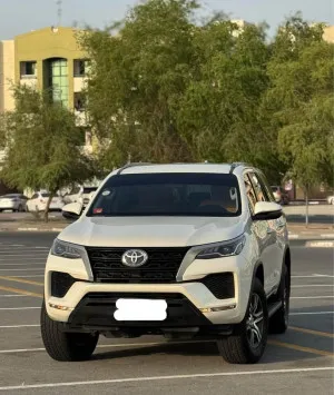 2022 Toyota Fortuner in dubai