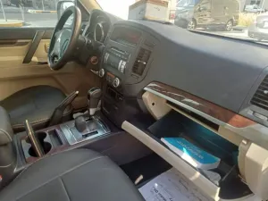 2014 ميتسوبيشي باجيرو
