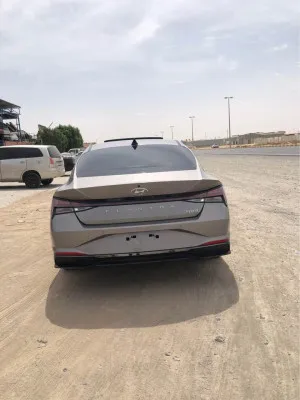 2021 هيونداي النترا