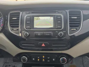 2016 Kia Carens