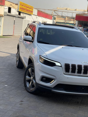 2020 Jeep Cherokee in dubai