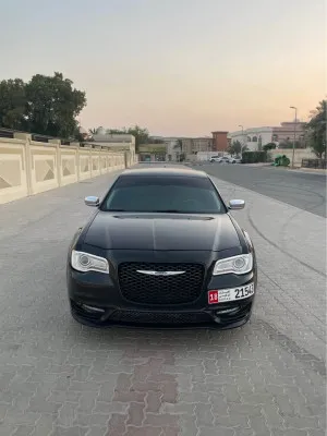 2018 كرايسلر ٣٠٠