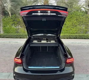 2022 اودي آي ٧