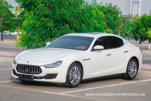 2021 Maserati Ghibli I in dubai