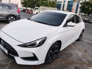2022 MG GT