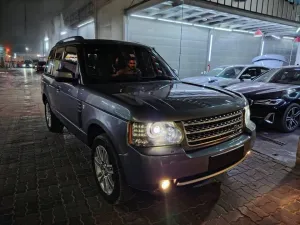 2011 لاند روفر رينج روفر in dubai