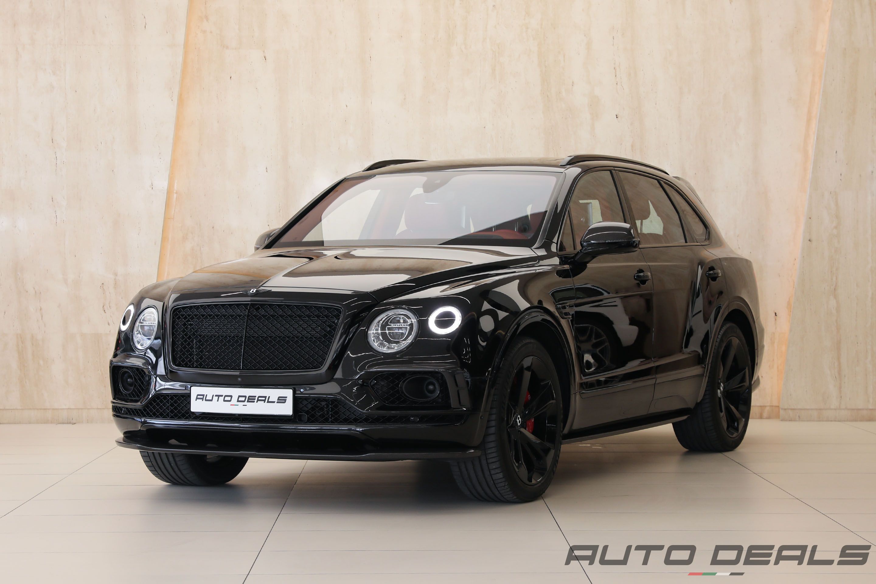 Bentley Bentayga W12 | 2017 - GCC - Well Maintained - Top of the Line - Perfect Condition | 6.0L W12