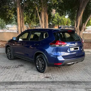 2018 نيسان روج