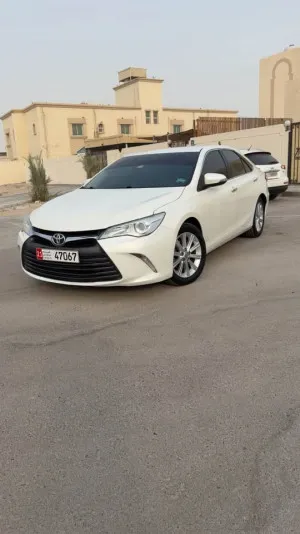 2016 Toyota Camry in dubai