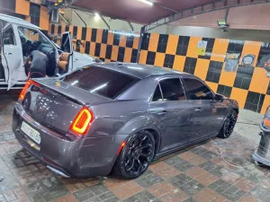 2016 كرايسلر ٣٠٠