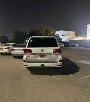 2019 تويوتا لاند كروزر