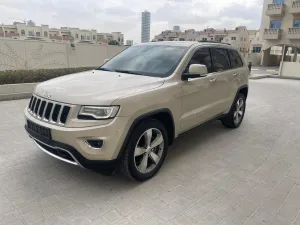 2014 Jeep Grand Cherokee in dubai