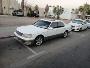 1999 Lexus LS 400 in dubai