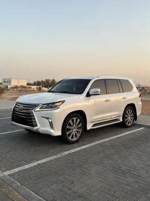 2017 لكزس أل أكس ٥٧٠ in dubai