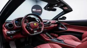 2021 فيراري 812 سوبر فاست