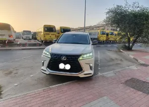2018 لكزس أل أكس ٥٧٠ in dubai