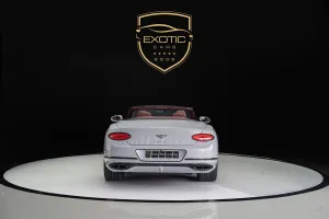 2020 بنتلي كونتيننتال