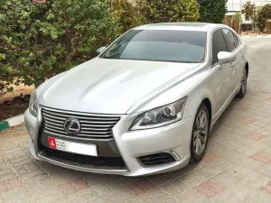 2015 Lexus LS in dubai