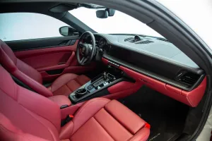 2024 بورش 911 كاريرا
