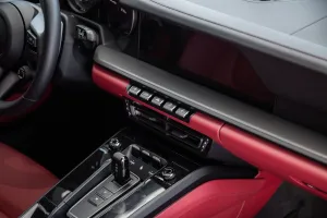 2024 بورش 911 كاريرا