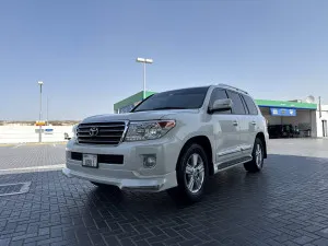 2015 Toyota Land Cruiser in dubai