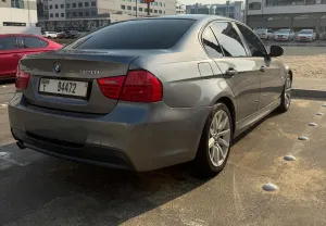 2009 بي أم دابليو الفئة - 3