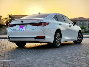 2024 Lexus ES