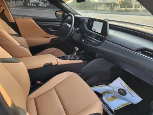 2024 Lexus ES