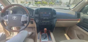 2013 Toyota Land Cruiser