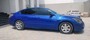 2010 Nissan Altima in dubai