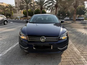 2012 فولجس فاجن باسات  in dubai
