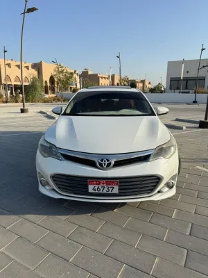 2014 تويوتا افالون in dubai