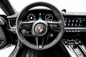 2025 بورش 911 كاريرا