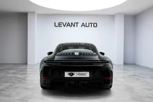 2025 بورش 911 كاريرا