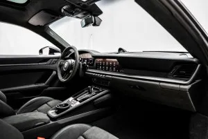 2025 بورش 911 كاريرا