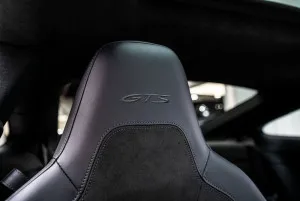 2025 بورش 911 كاريرا