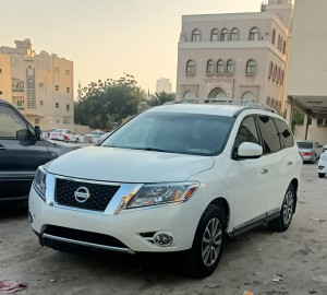 2016 Nissan Pathfinder in dubai