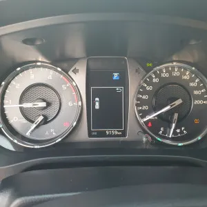 2024 تويوتا هايلوكس