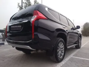 2017 Mitsubishi Montero