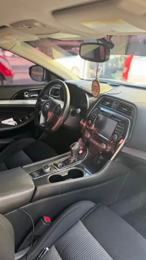 2017 Nissan Maxima