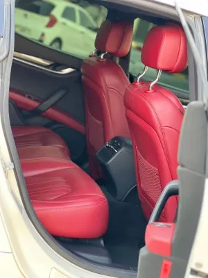 2017 Maserati Ghibli I