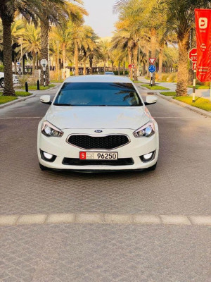 2015 Kia Cadenza in dubai