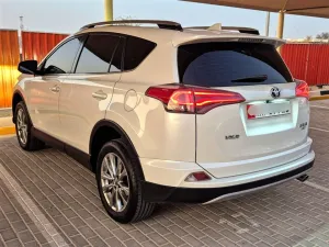 2018 تويوتا راف ٤