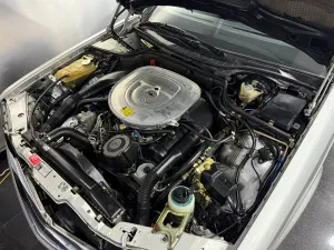 1991 Mercedes-Benz 500 560