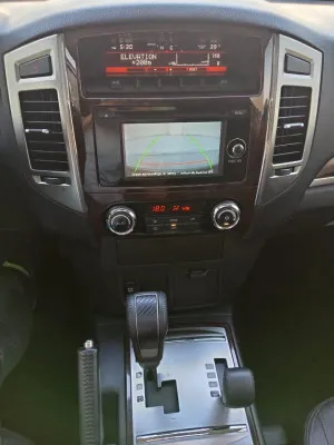 2018 Mitsubishi Pajero