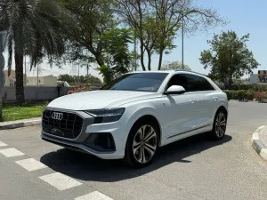 2018 اودي كيو ٨ in dubai